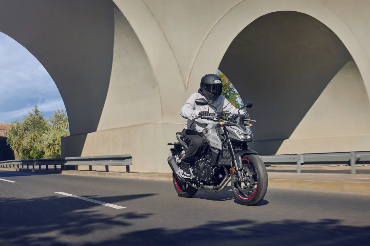 CB750 Hornet - Image 3
